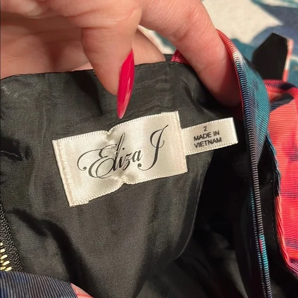 Floral Sleeveless Jumpsuit - Picture 7 of 7